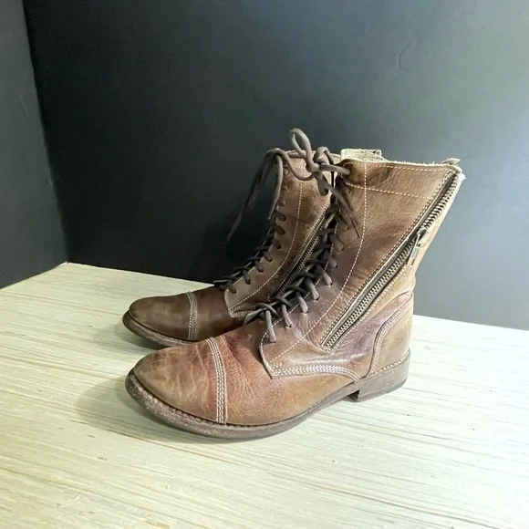 Bed Stu Cobbler Series combat style ankle boots, size 7. - Picture 2 of 8